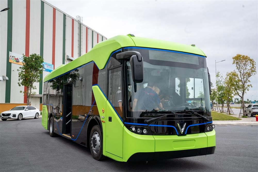 Xe điện Vinbus -1